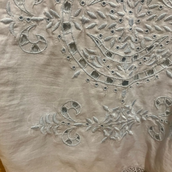 Beautiful designer lined lace detail cotton dress.casual or dress up - Picture 3 of 8